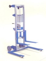 Genie Lift GL-4 - Straddle Base